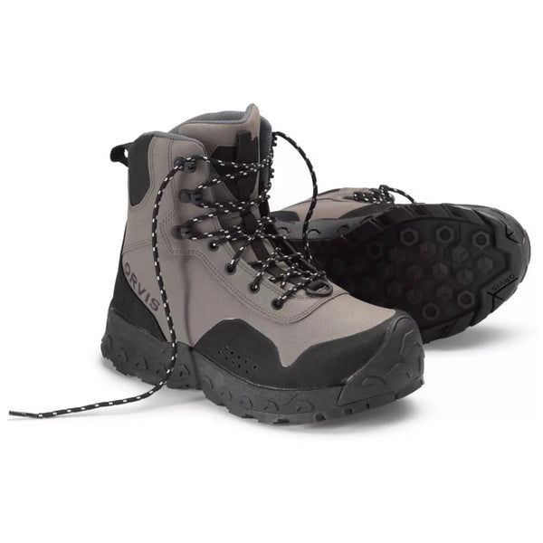 picture of the orvis womens clearwater wading boots with a rubber sole